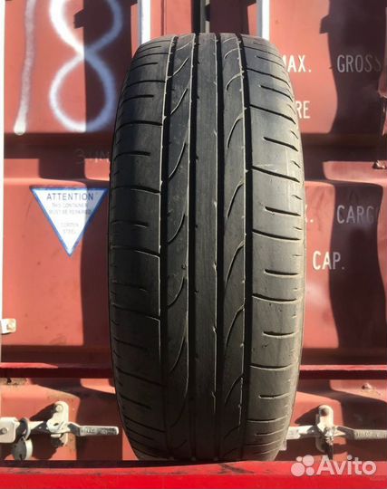 Bridgestone Dueler H/P Sport 215/65 R16 98H