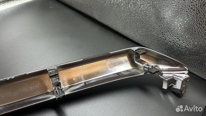 Накладка решеткий радиатора нижняя Lexus RX 2019