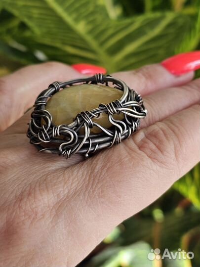 Опал желтый