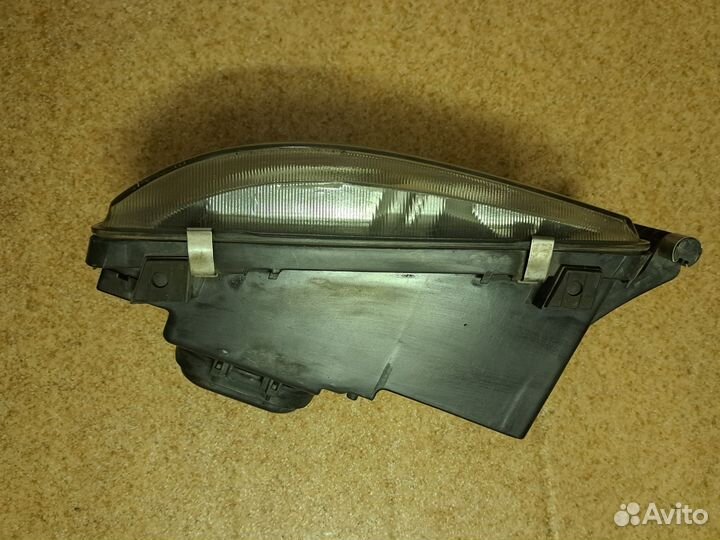 Фара MAN TGA правая