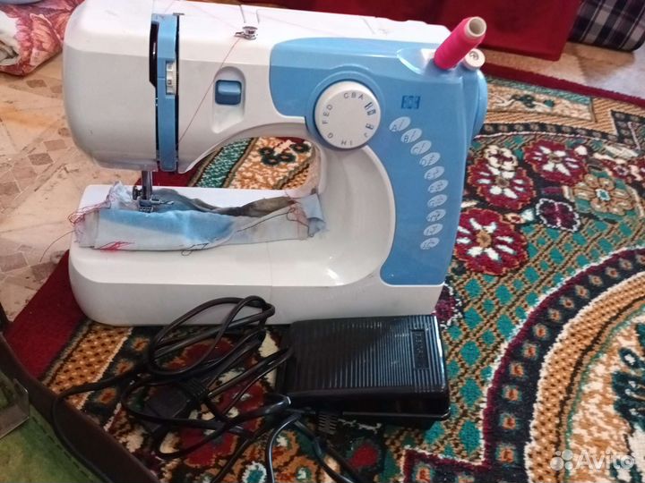 Швейная машина чайка 132м бу