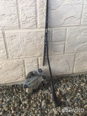 Моторчик крышки багажника Приора хэтчбек