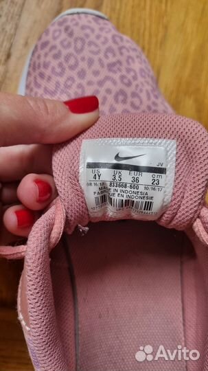 Кроссовки nike женские 36 р бу летние