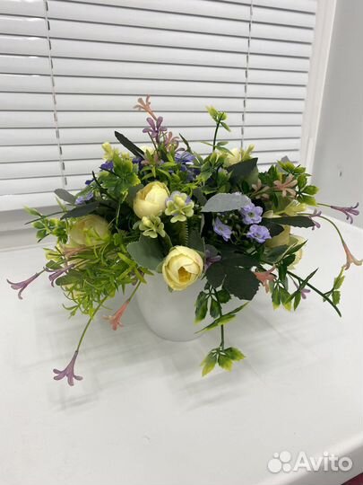 Цветочная композиция на стол