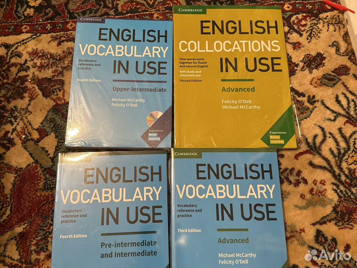 Комплект книг