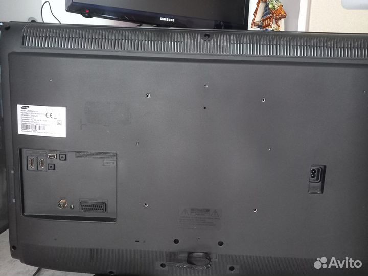 ЖК Samsung 32