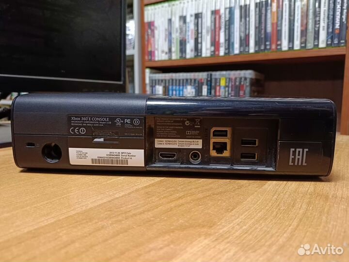 Xbox 360Е 250Gb FreeBoot 37 Игр Геймпад