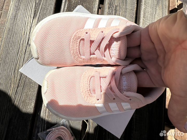 Кроссовки детские adidas 22