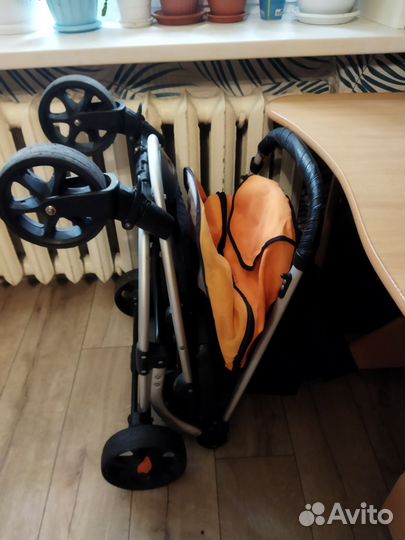 Прогулочная коляска бу