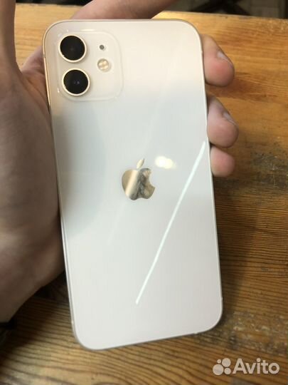 iPhone 12, 64 ГБ