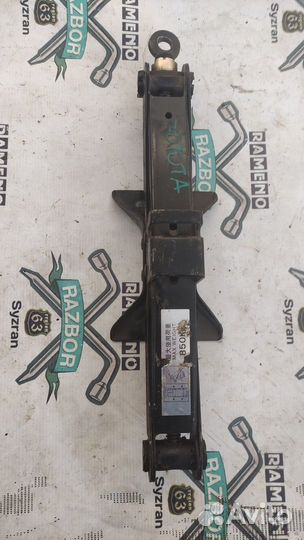 Домкрат Toyota в ассортименте