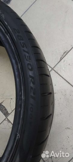 Pirelli P Zero 285/30 R21