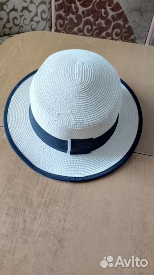 Шляпа женская соломенная