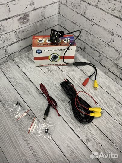 Камера заднего вида новая