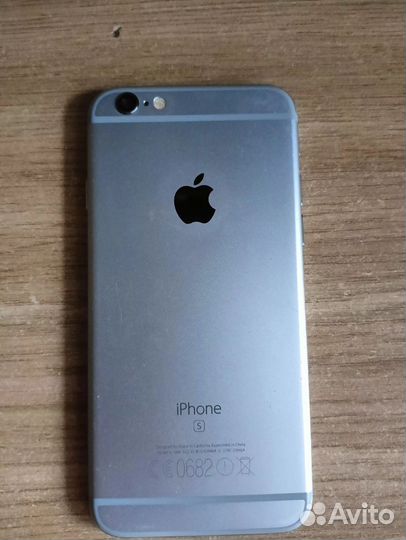 iPhone 6S, 64 ГБ