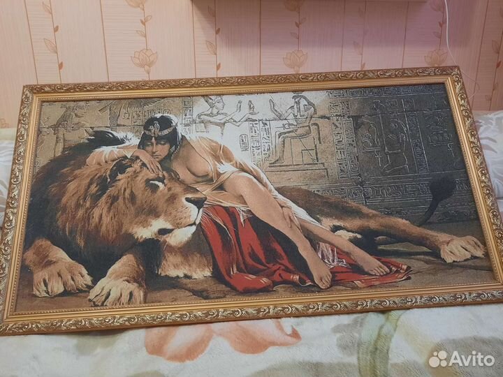 Картина из гобелена