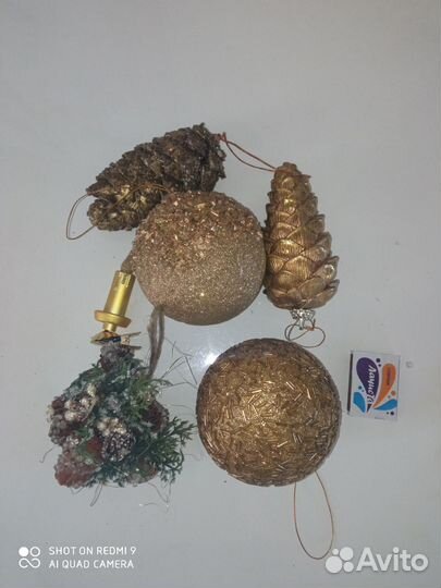 Ёлочные игрушки и новогодние украшения