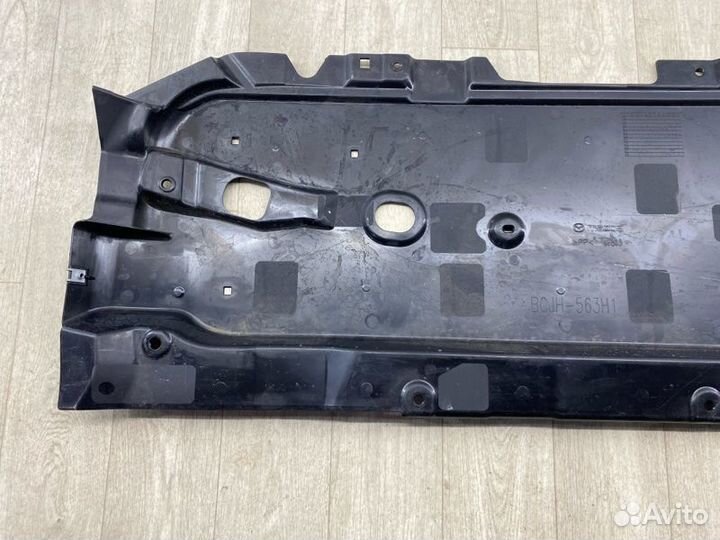 Защита днища кузова передняя левая Mazda Cx-30