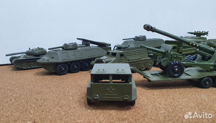 Подборка моделей военной техники СССР игрушки