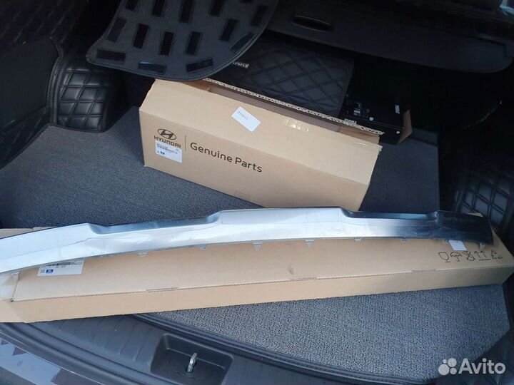 Накладка переднего бампера Hyundai Santa Fe 4 TM