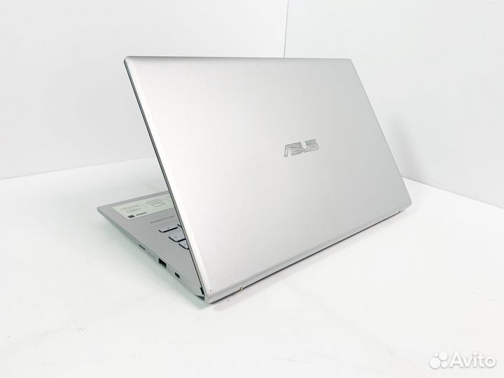 Ноутбук Asus Ryzen 5/8Gb/SSD256Gb