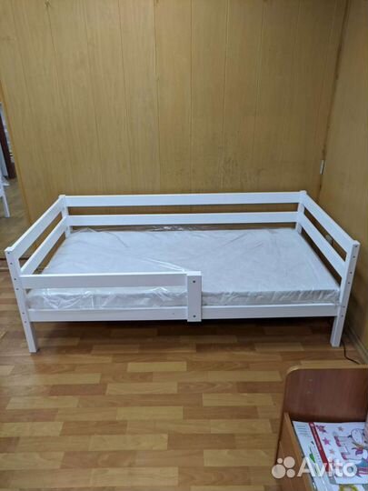 Подростковая кровать 180х90