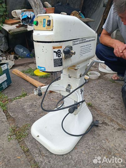 Миксер планетарный бу