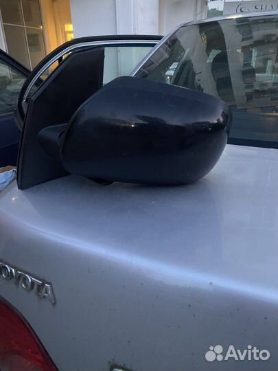 Боковое зеркало (левое) на Toyota Corolla