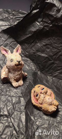 Зайки статуэтки