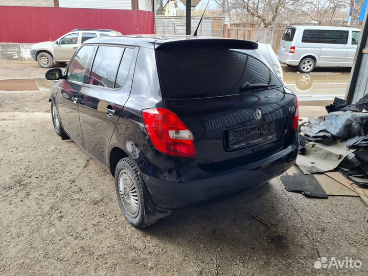 В разборе Skoda Fabia 1.2 MT, 2010