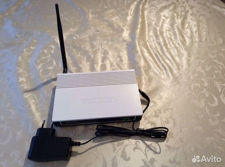 Роутеры WiFi Б/У тв-приставка (декодер)