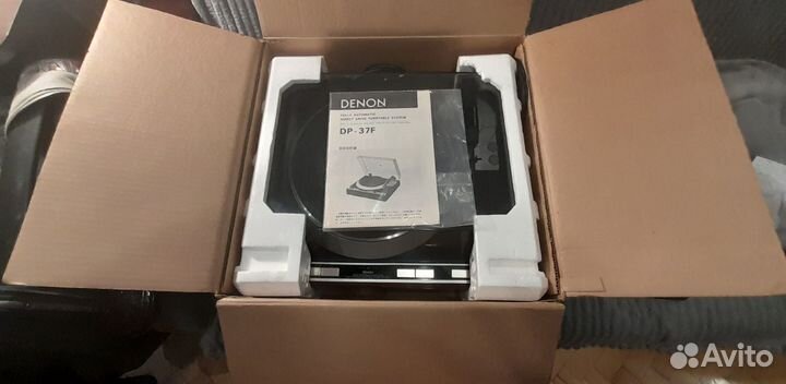 Проигрыватель винила Denon DP 37F
