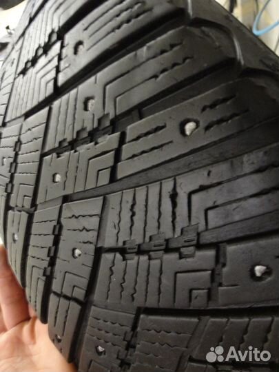 Goodyear UltraGrip Ice Arctic SUV 235/55 R19