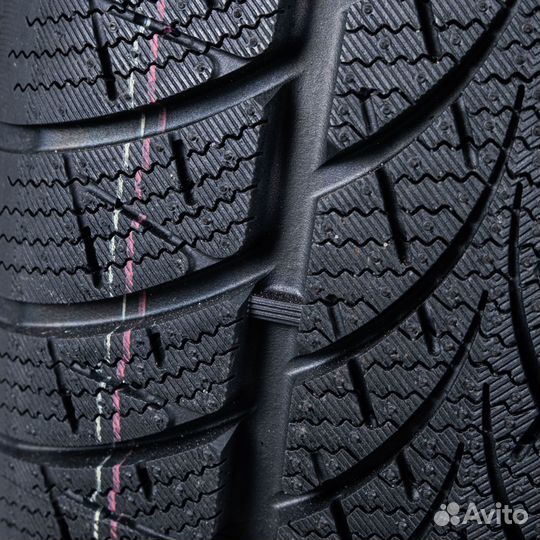 Triangle WinterX TW401 215/65 R16 102H