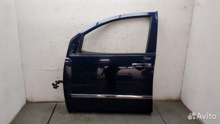 Замок двери Nissan Armada, 2010