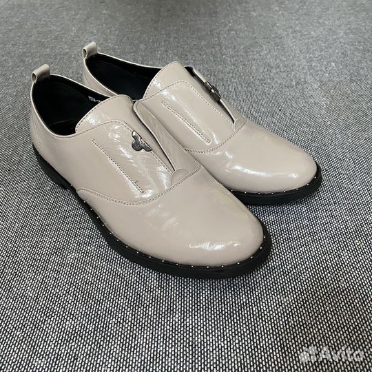 Новые лакированные туфли лоферы Respect, размер 35