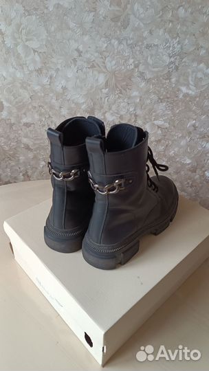 Ботинки женские демисезонные 39 размер