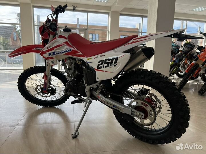 Мотоцикл эндуро Fxmoto YZ250 21/18 white