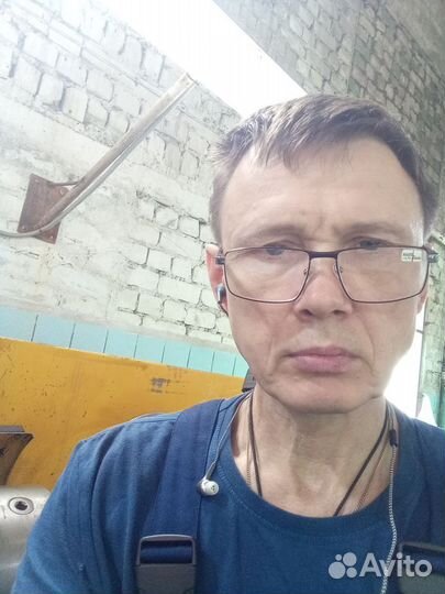Токарь универсал