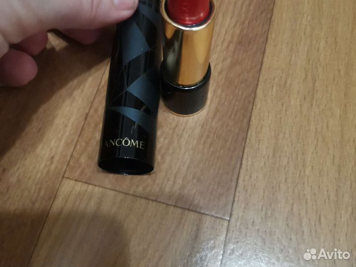 Lancome помада