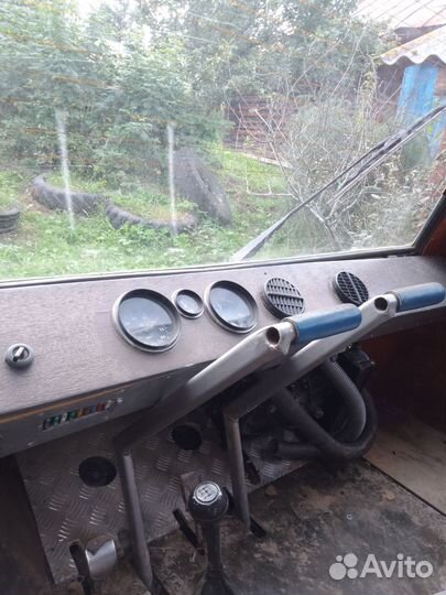 Снегоболотоход гусеничный