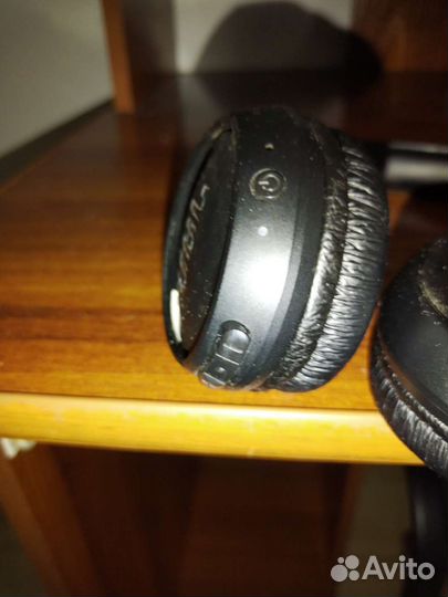 Беспроводные наушники