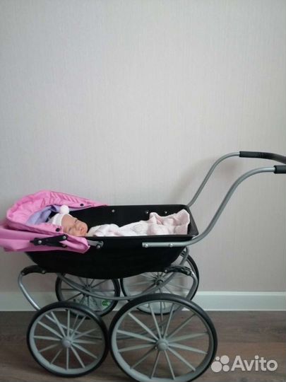 Коляска для кукол