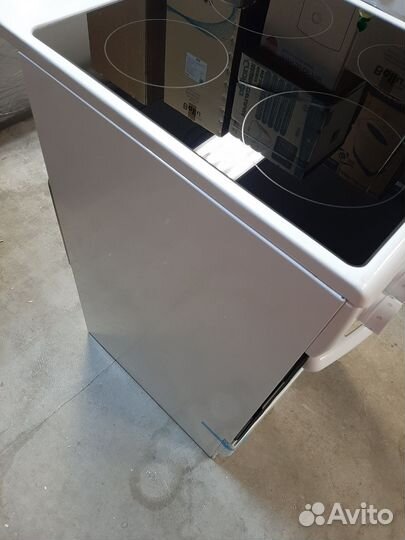 Плита электрическая Hansa fccw53183H