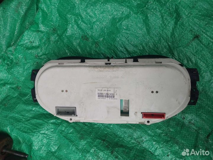 Щиток приборов Рено Симбол 2003г