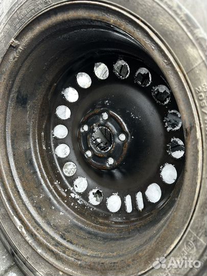 Зимняя резина на дисках 205.60.16