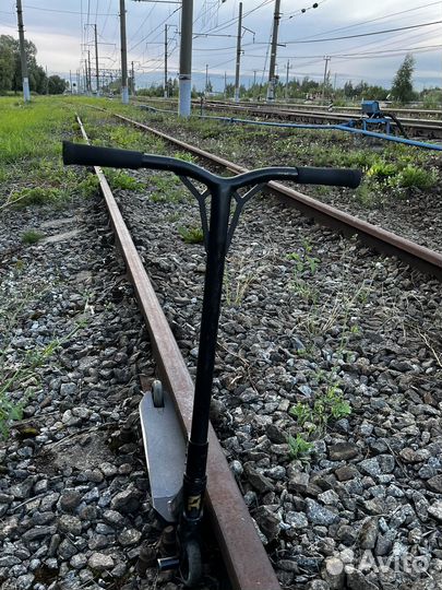 Самокат трюковой