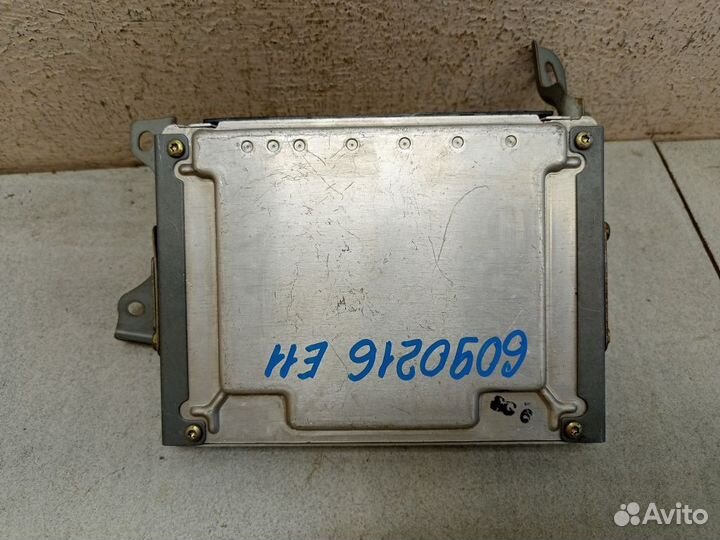 Блок управления двигателем 896610W133