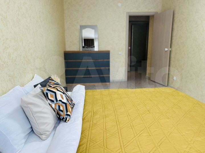 2-к. квартира, 65 м², 2/14 эт.