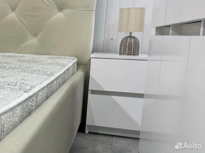 Тумбочка прикроватная 2 шт